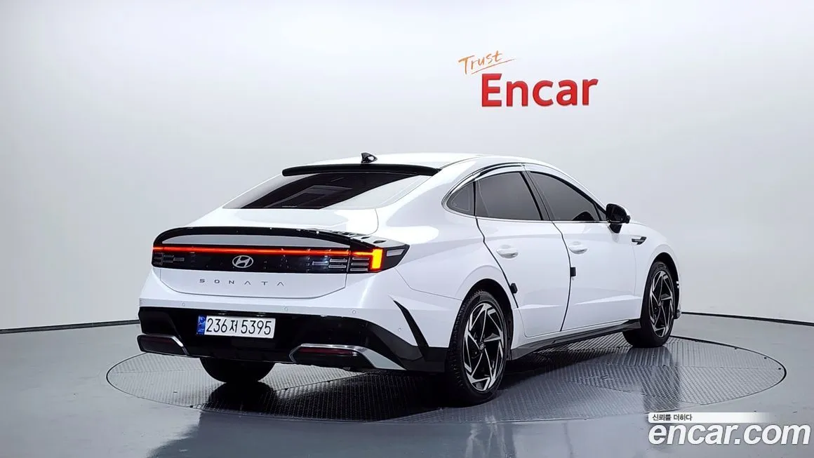 Hyundai Sonata 2024 из KR, фото 2