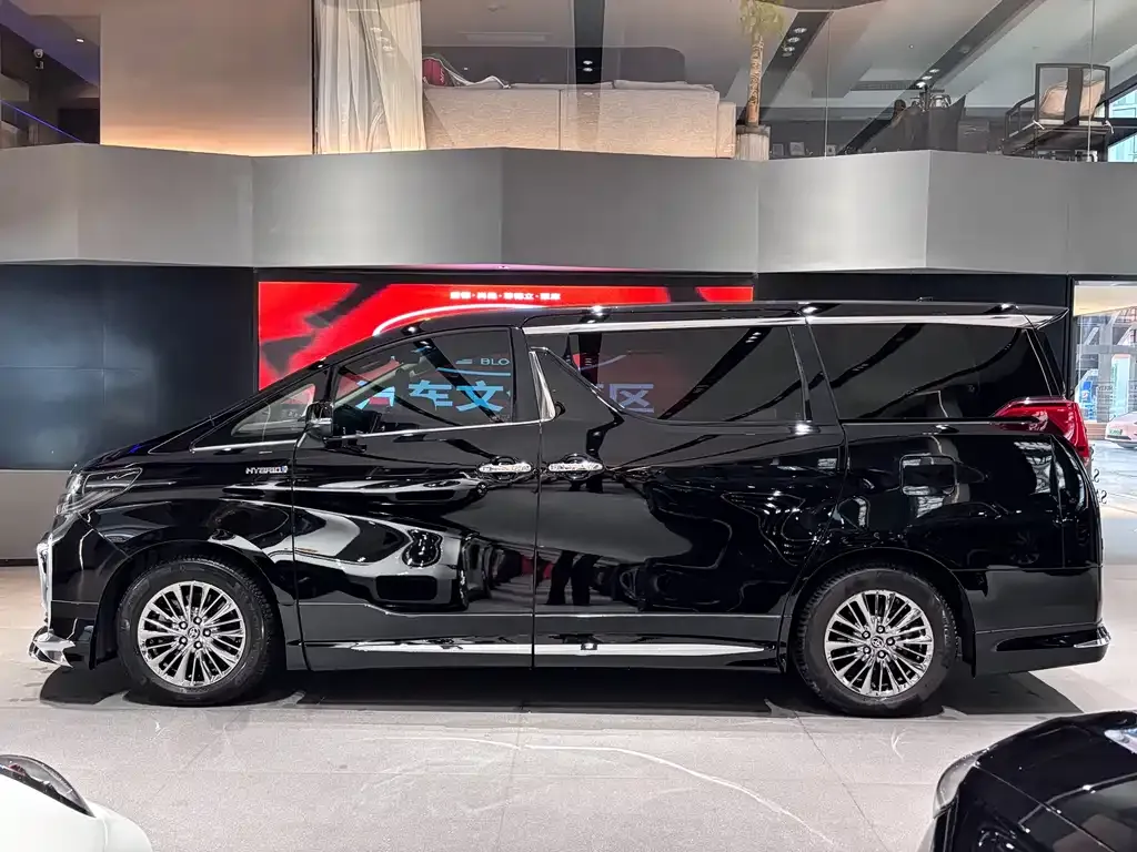 Toyota Alphard 2021 из CN, фото 3