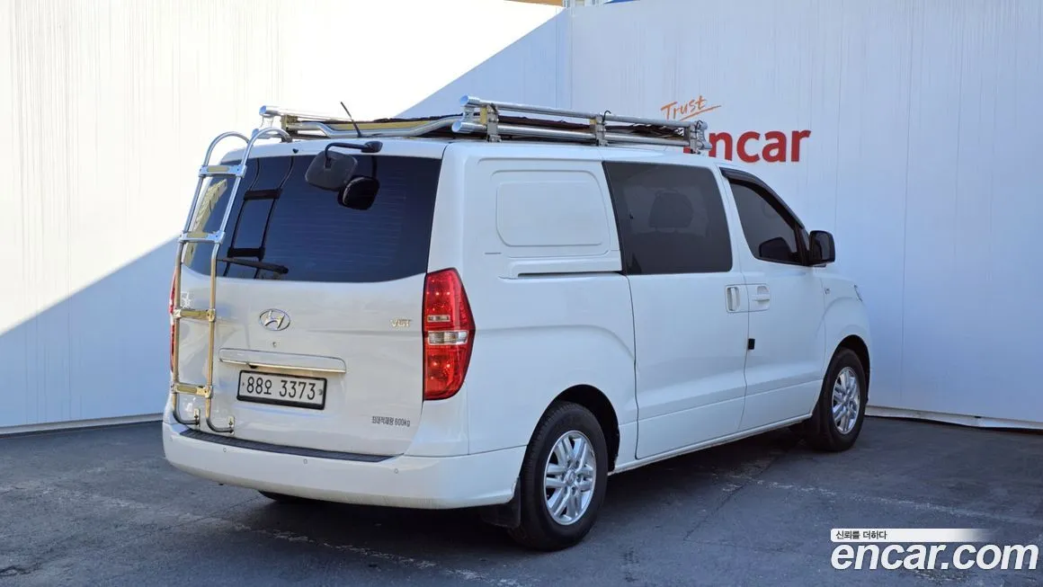 Hyundai Starex — фото 2