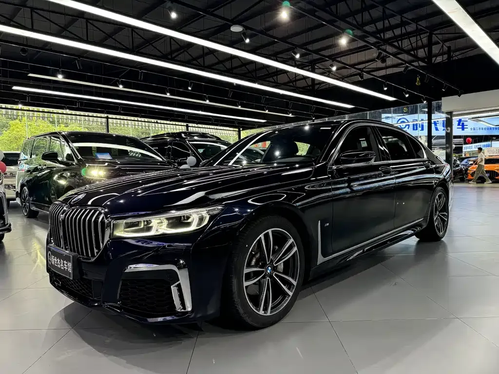 BMW 7 Series 2021 из CN, фото 1