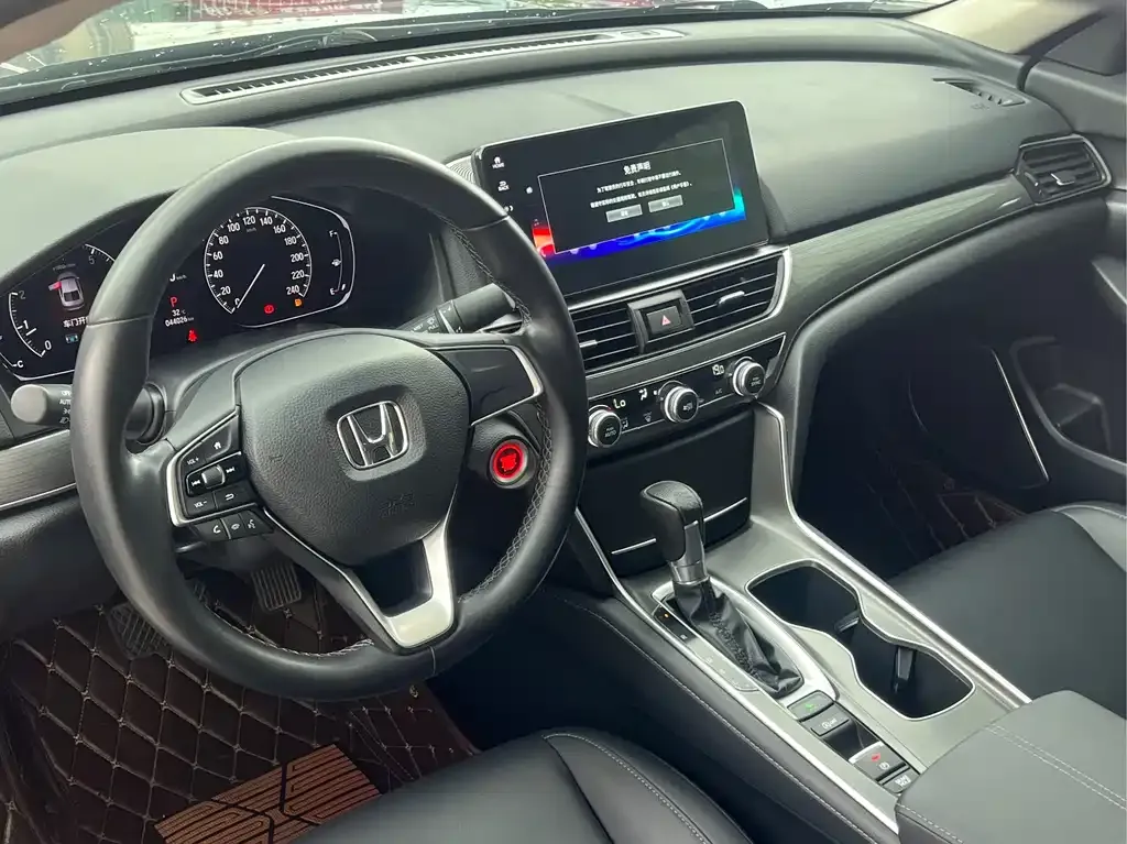 Honda Accord — фото 10