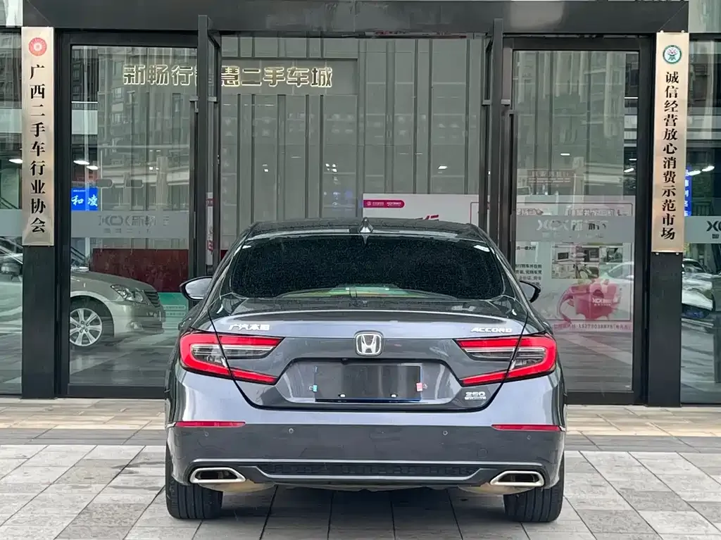 Honda Accord — фото 5