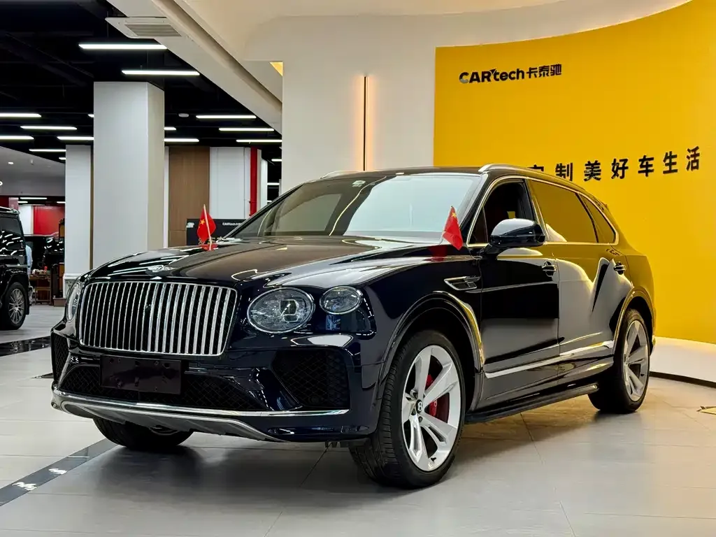 Bentley Bentayga 2023 из CN, фото 1