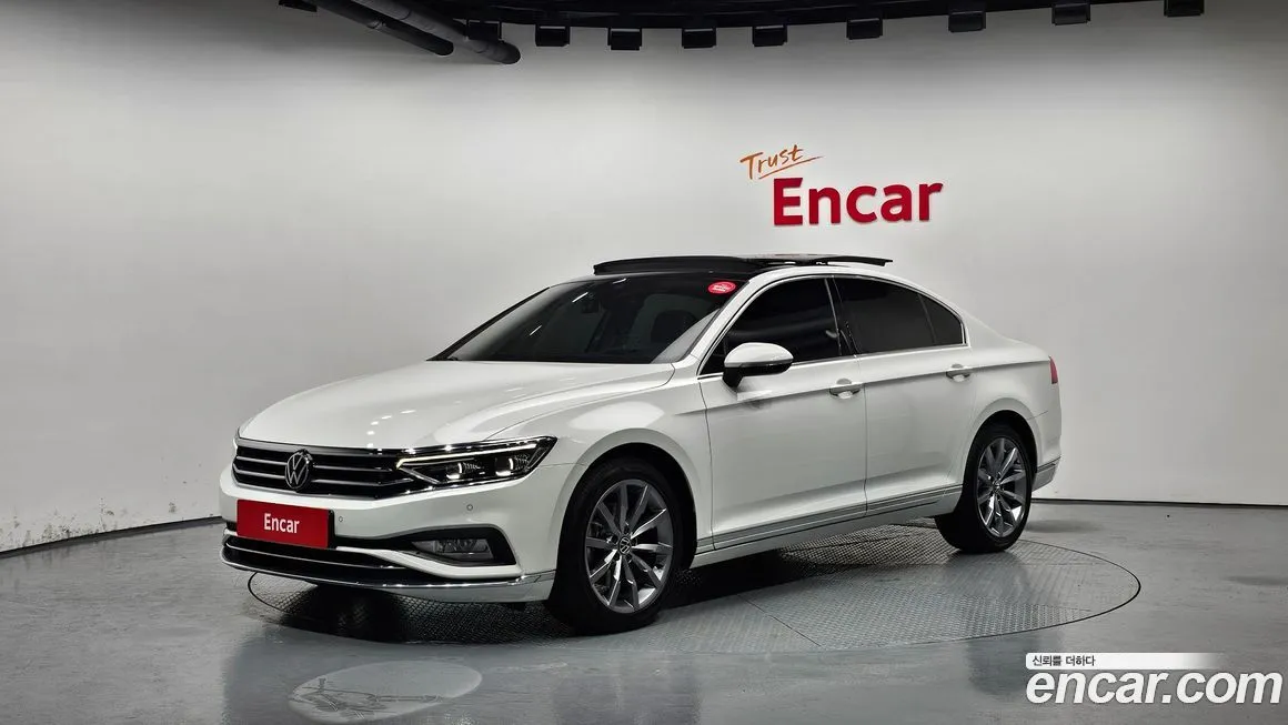 Volkswagen Passat — фото 1