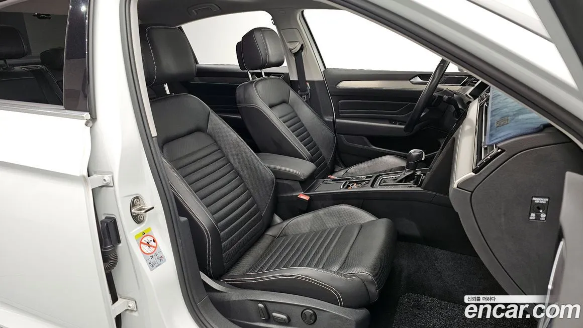 Volkswagen Passat — фото 10