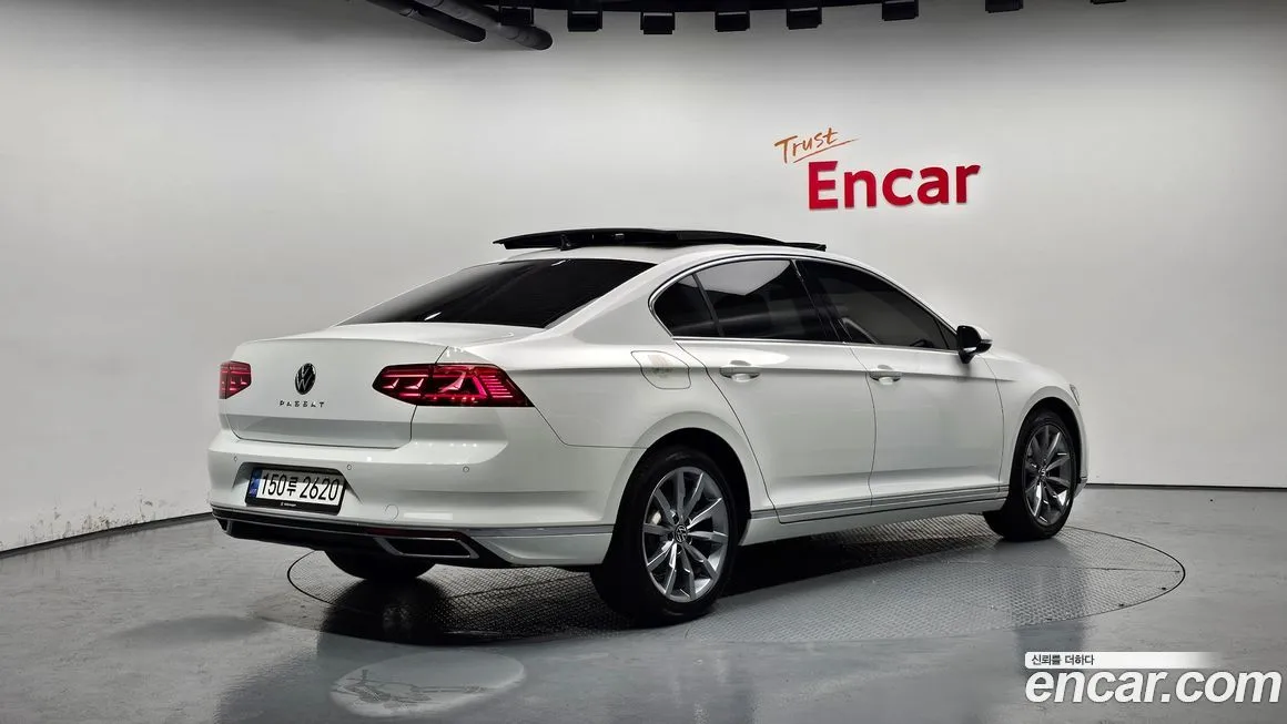 Volkswagen Passat — фото 2