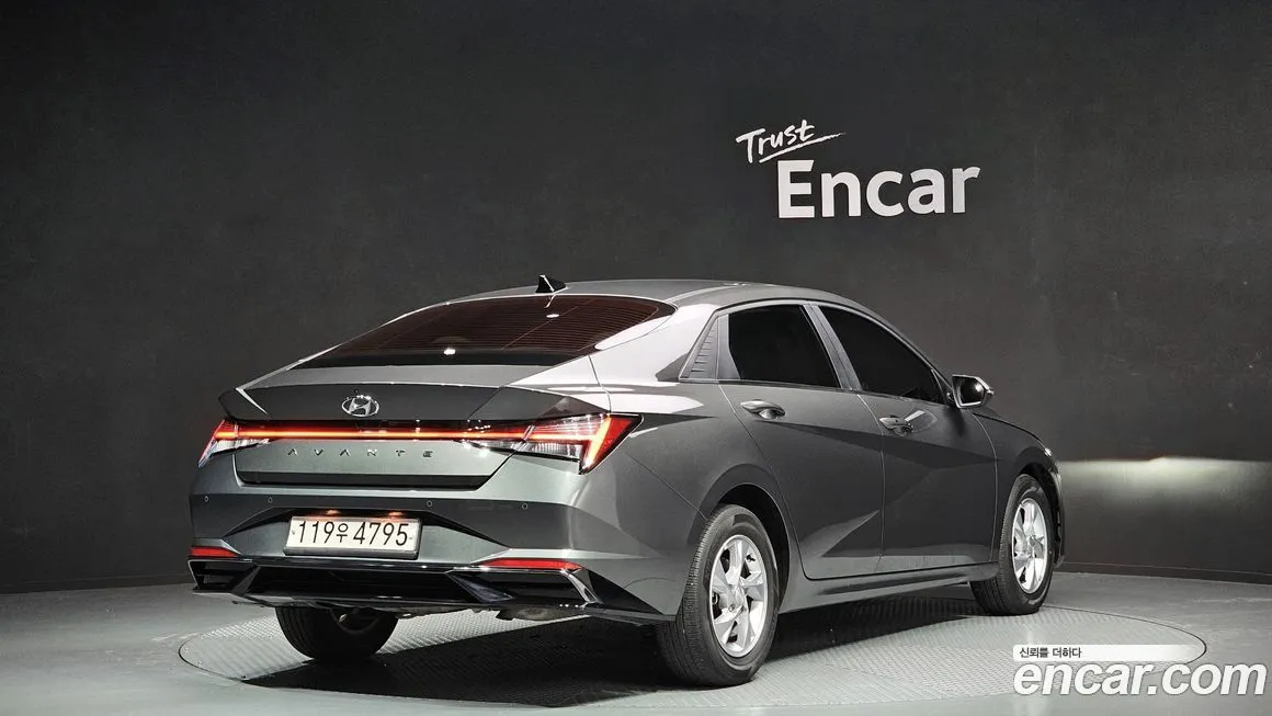 Hyundai AVANTE 2021 из KR, фото 2