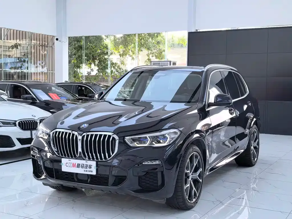 BMW X5 (Import) — фото 1