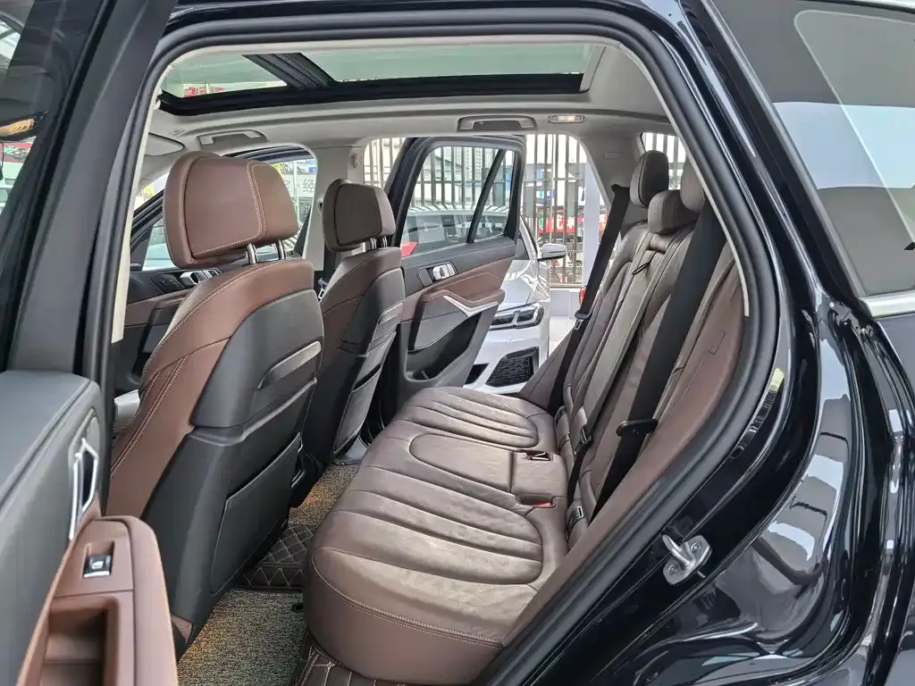BMW X5 (Import) — фото 10