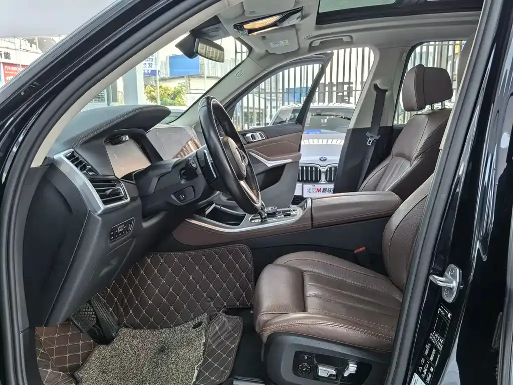 BMW X5 (Import) — фото 4
