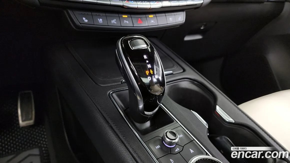 Cadillac XT4 2021 из KR, фото 9