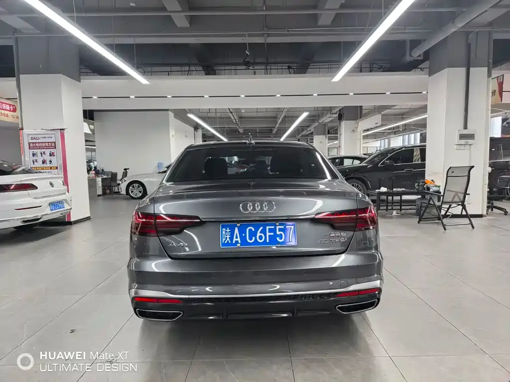 Audi A4L 2021 из CN, фото 8