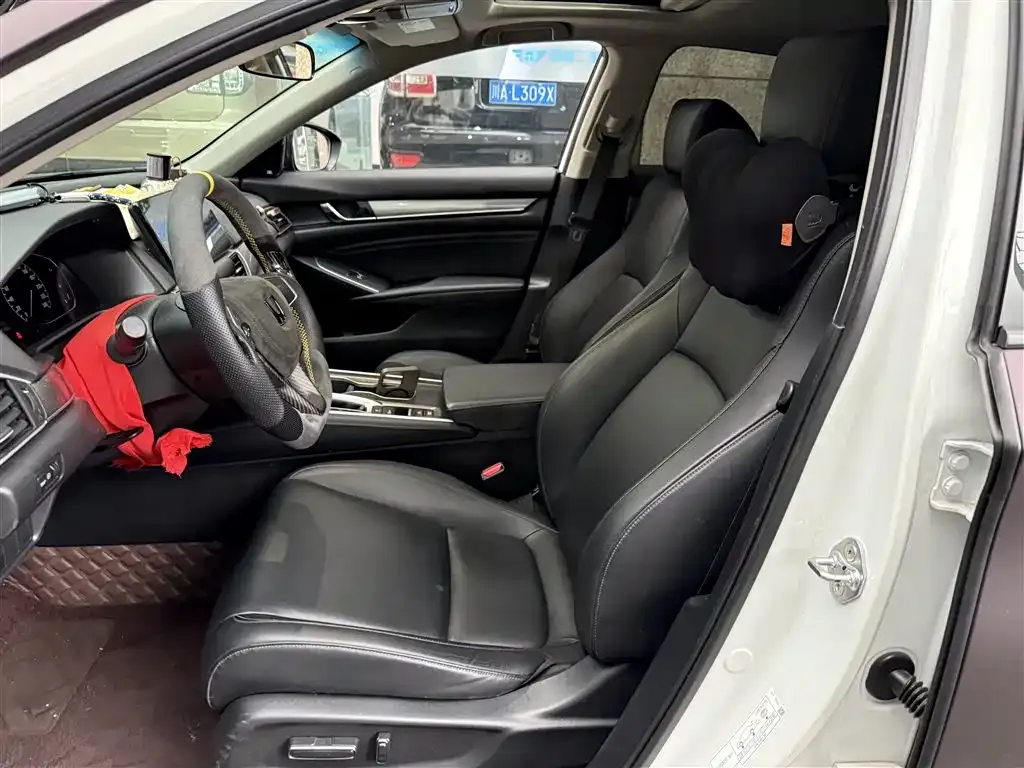 Honda Accord 2022 из CN, фото 8