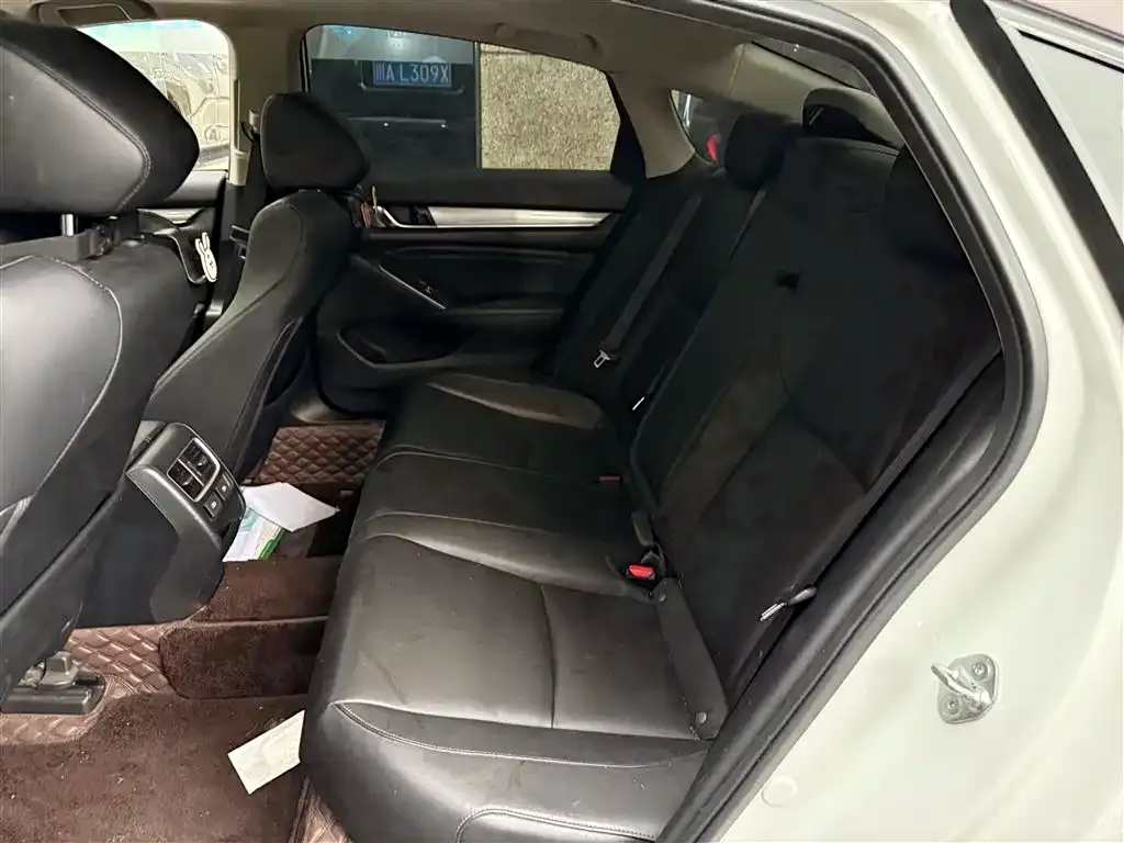 Honda Accord 2022 из CN, фото 9