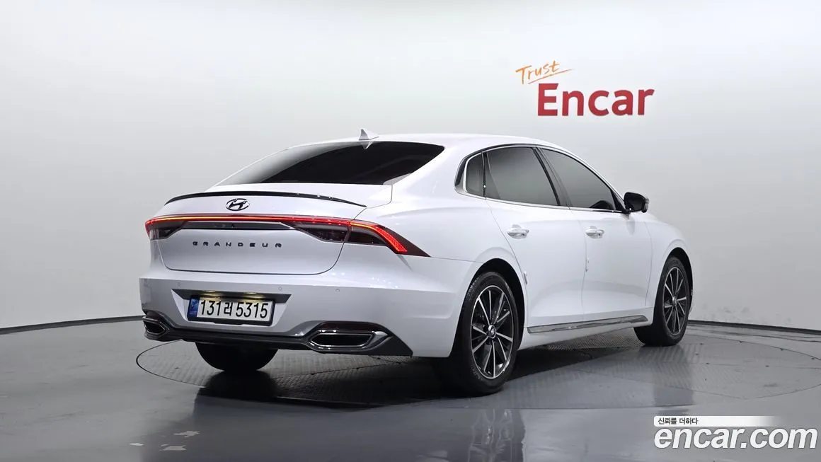 Hyundai Grandeur 2022 из KR, фото 3