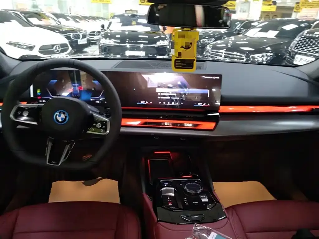 BMW i5 2025 из CN, фото 10