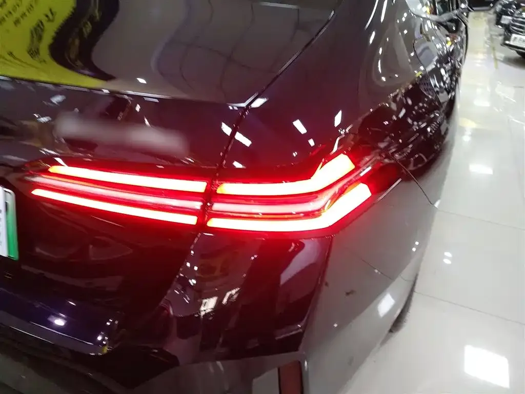BMW i5 2025 из CN, фото 8
