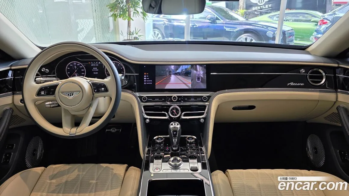 Bentley Flying Spur — фото 9