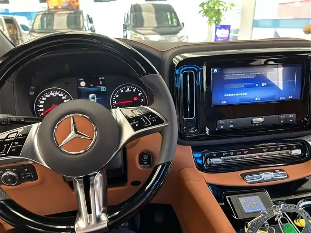 Mercedes-Benz Vito 2025 из CN, фото 4