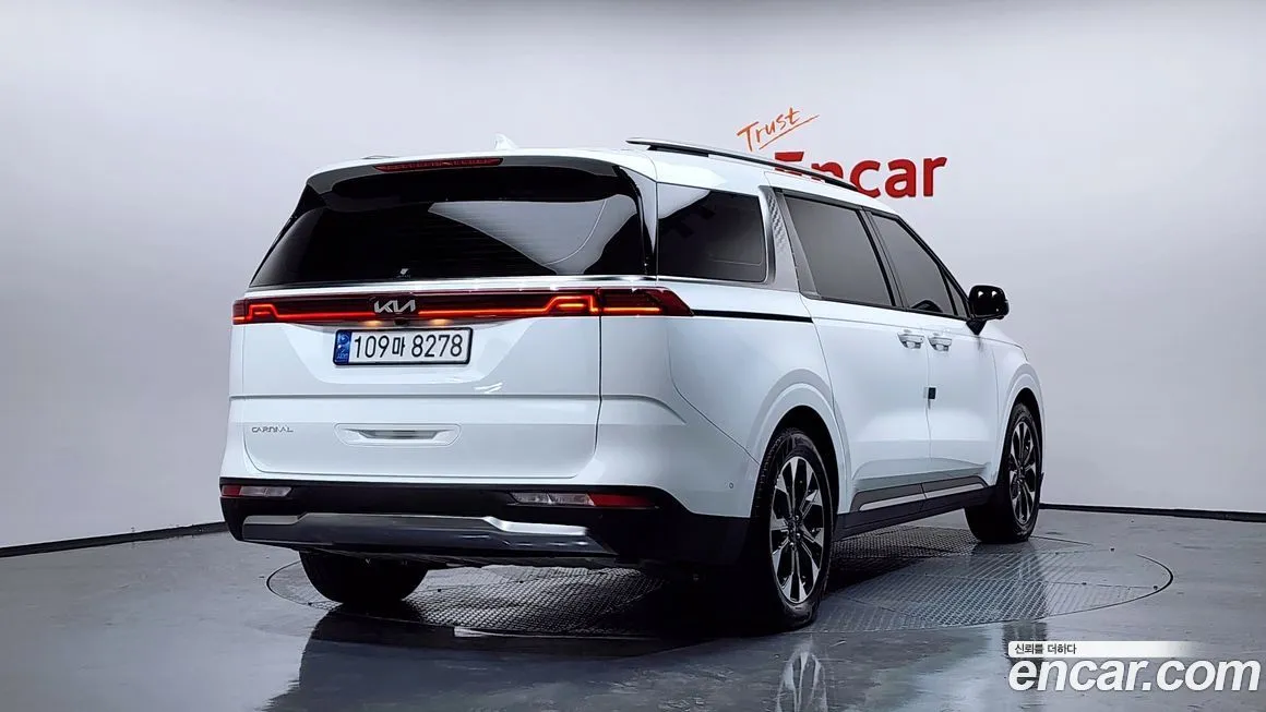 Kia Carnival — фото 2