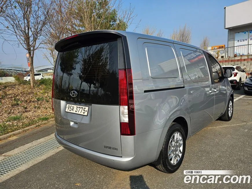 Hyundai Staria 2022 из KR, фото 3