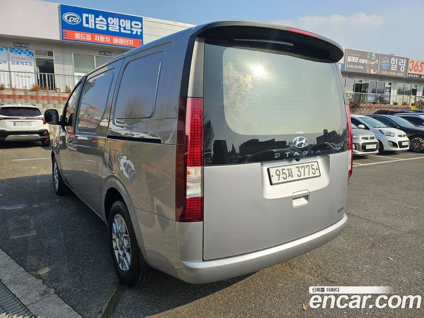 Hyundai Staria 2022 из KR, фото 4
