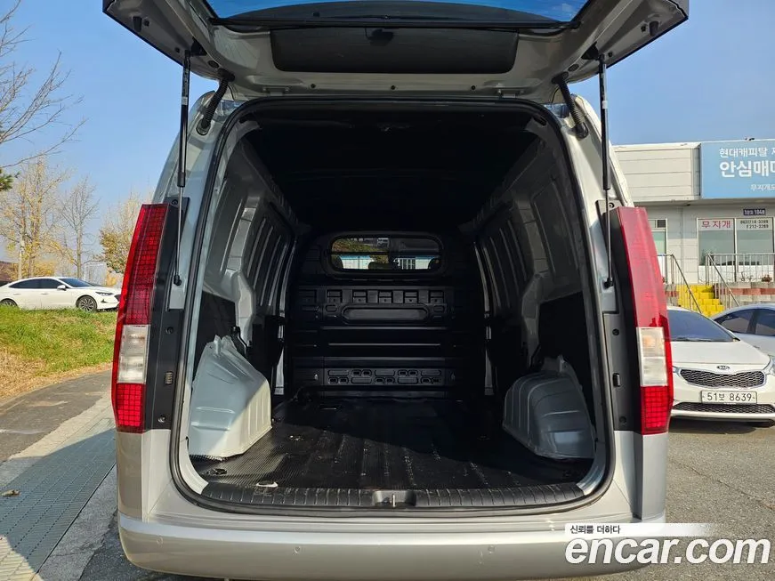 Hyundai Staria 2022 из KR, фото 5
