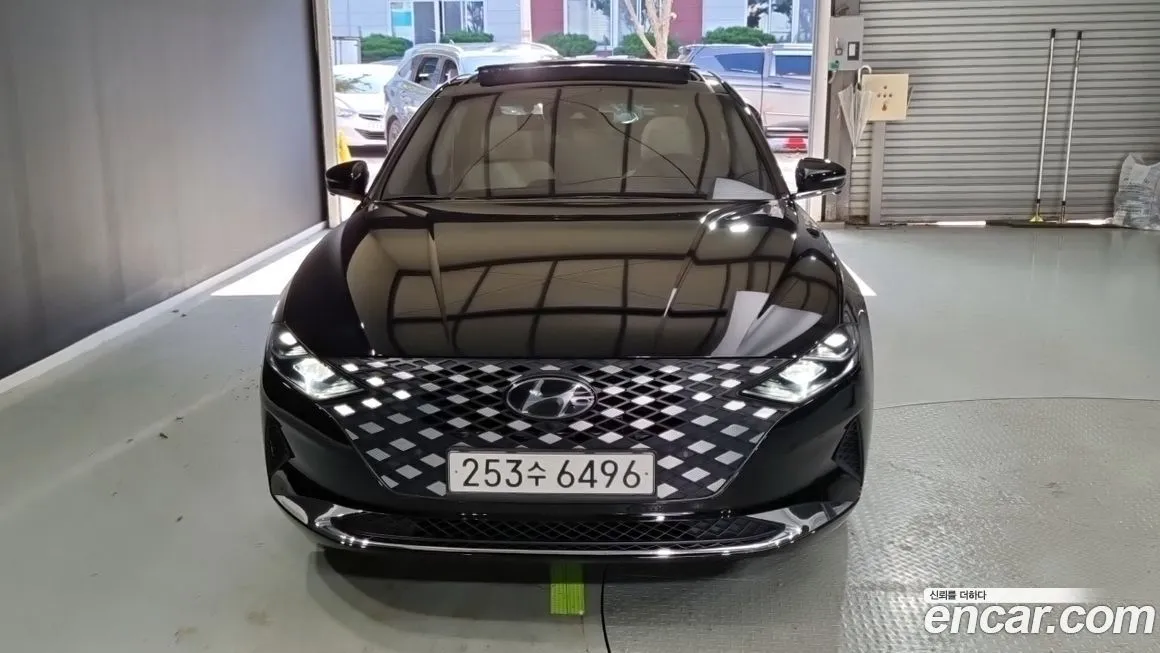 Hyundai Grandeur 2022 из KR, фото 1