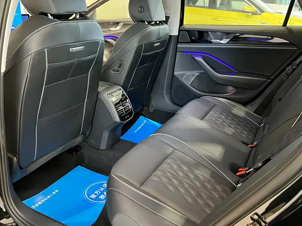 Volkswagen Magotan 2024 из CN, фото 8