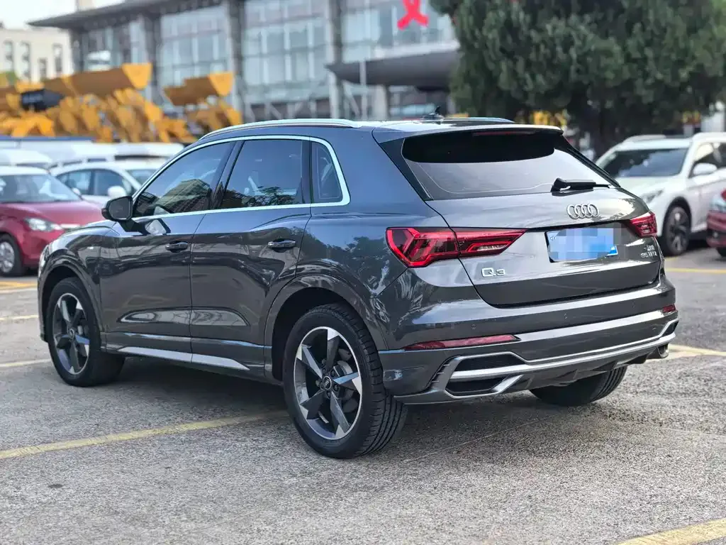 Audi Q3 2021 из CN, фото 6