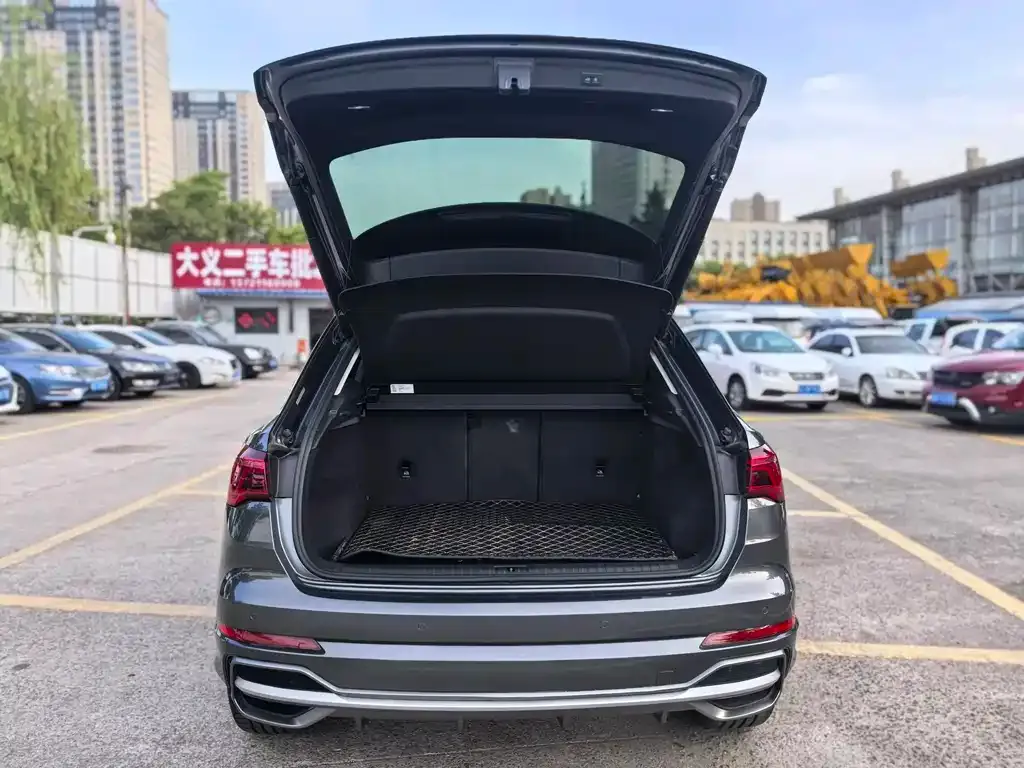 Audi Q3 2021 из CN, фото 9