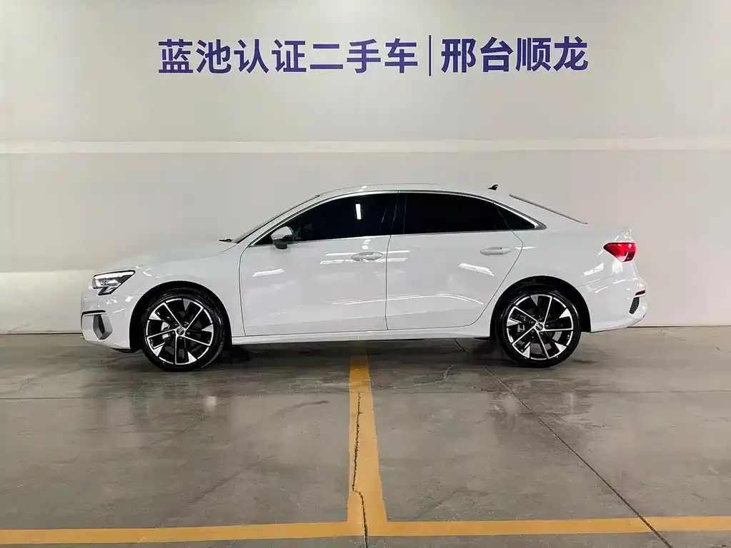 Audi A3 2024 из CN, фото 6