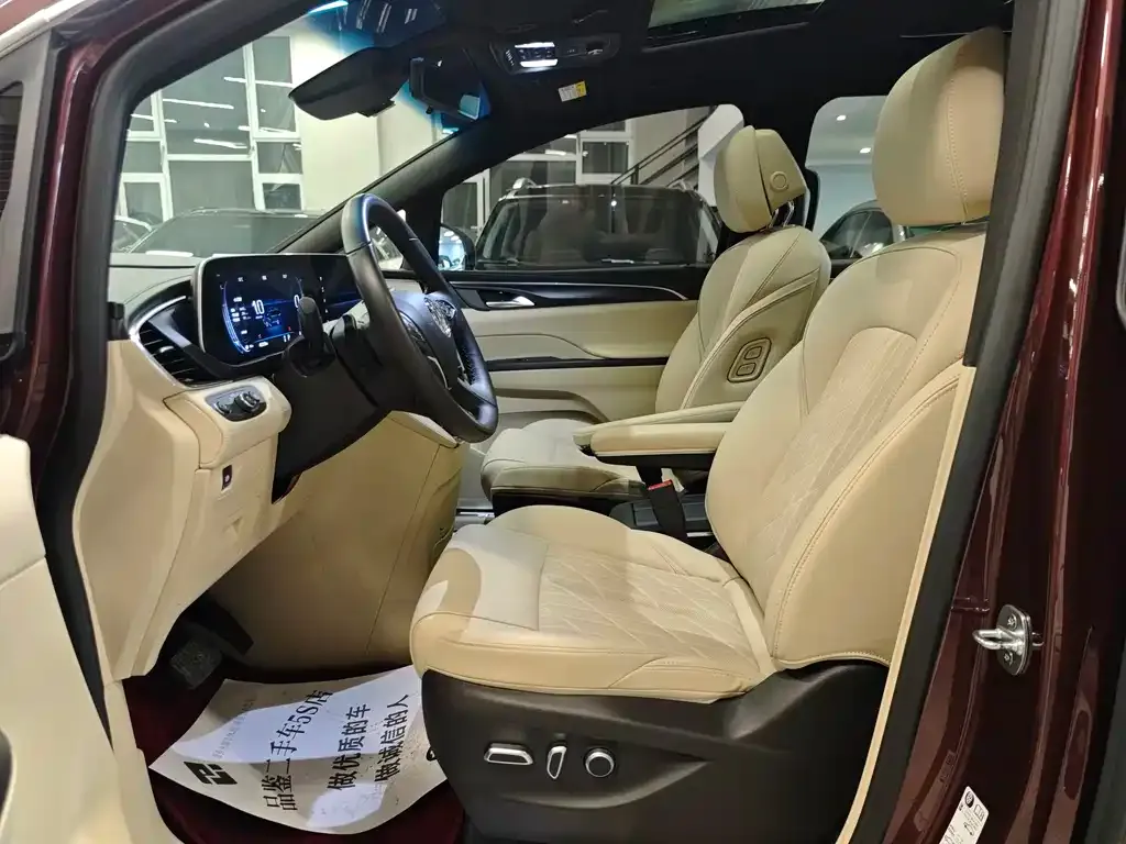 Buick GL8 2022 из CN, фото 4