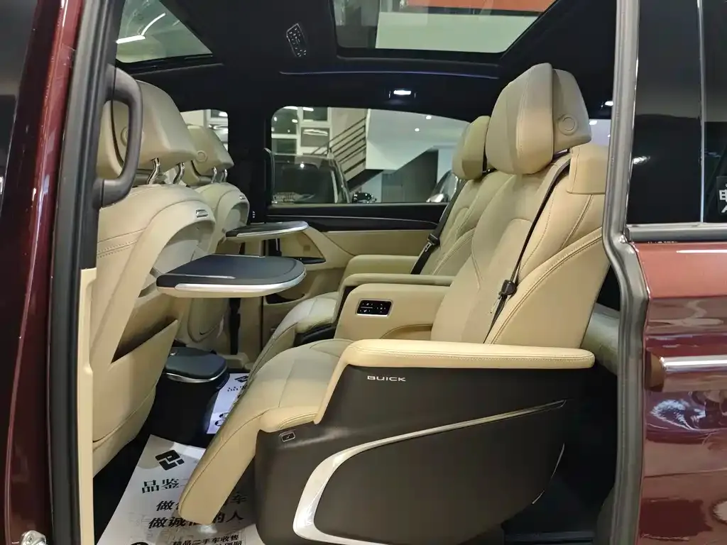 Buick GL8 2022 из CN, фото 7