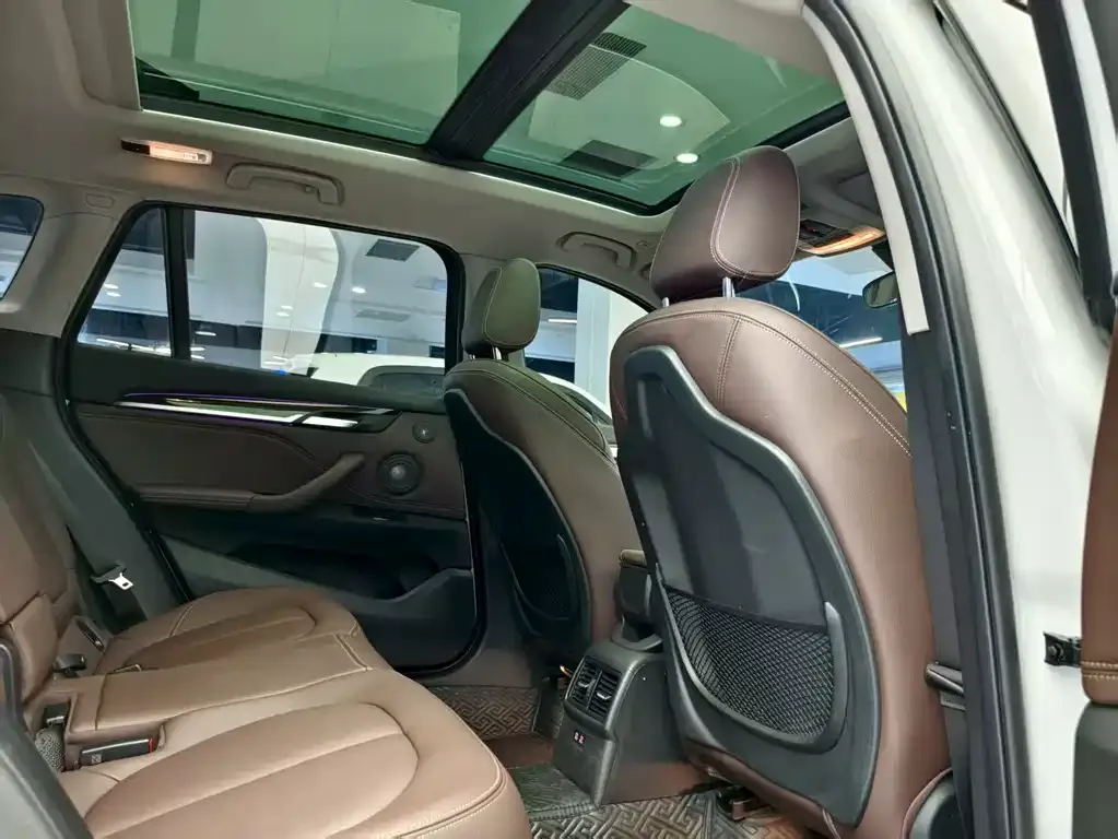 BMW X1 2023 из CN, фото 8