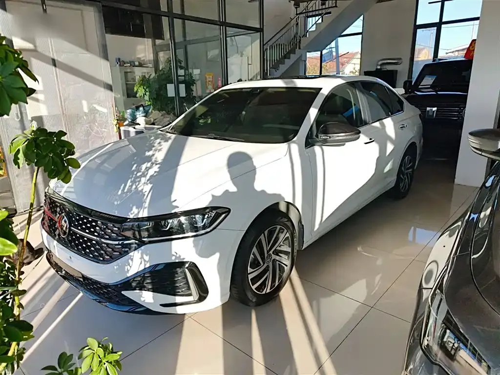 Volkswagen Lavida 2023 из CN, фото 2