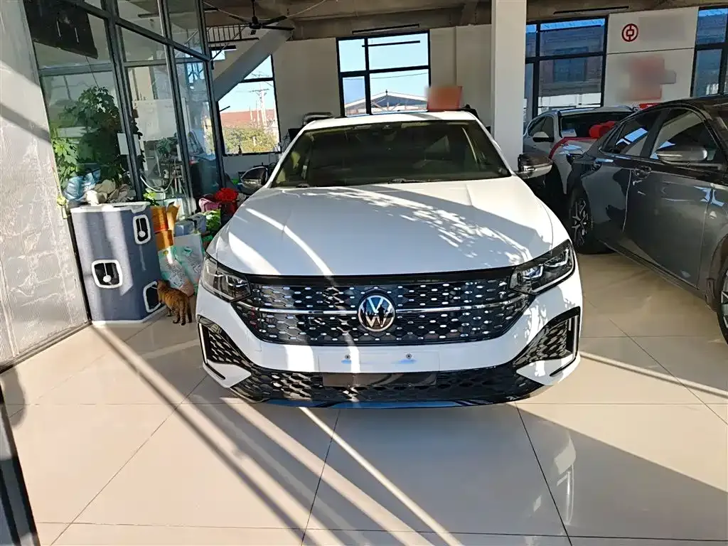 Volkswagen Lavida 2023 из CN, фото 3