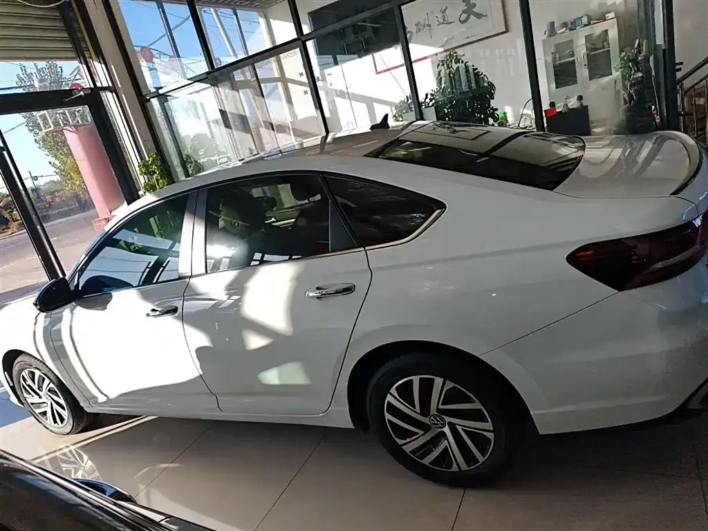 Volkswagen Lavida 2023 из CN, фото 6