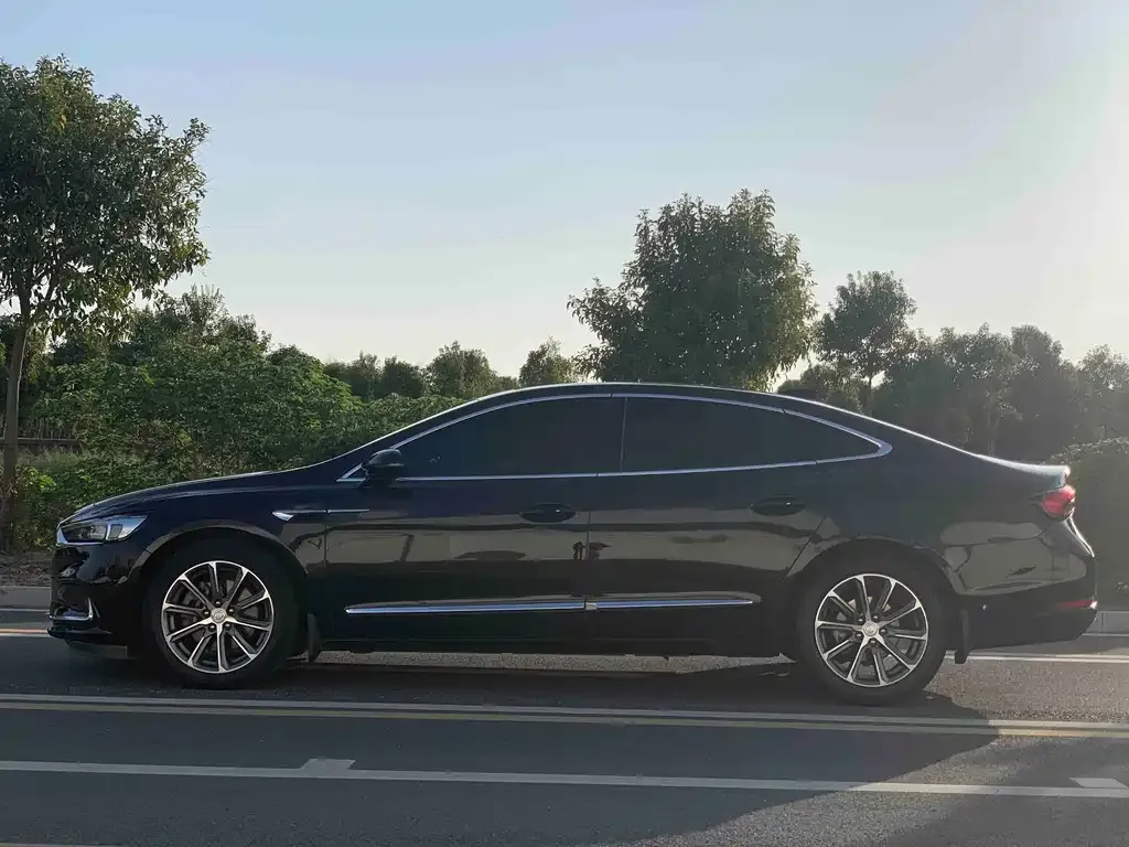 Buick LaCrosse 2021 из CN, фото 3
