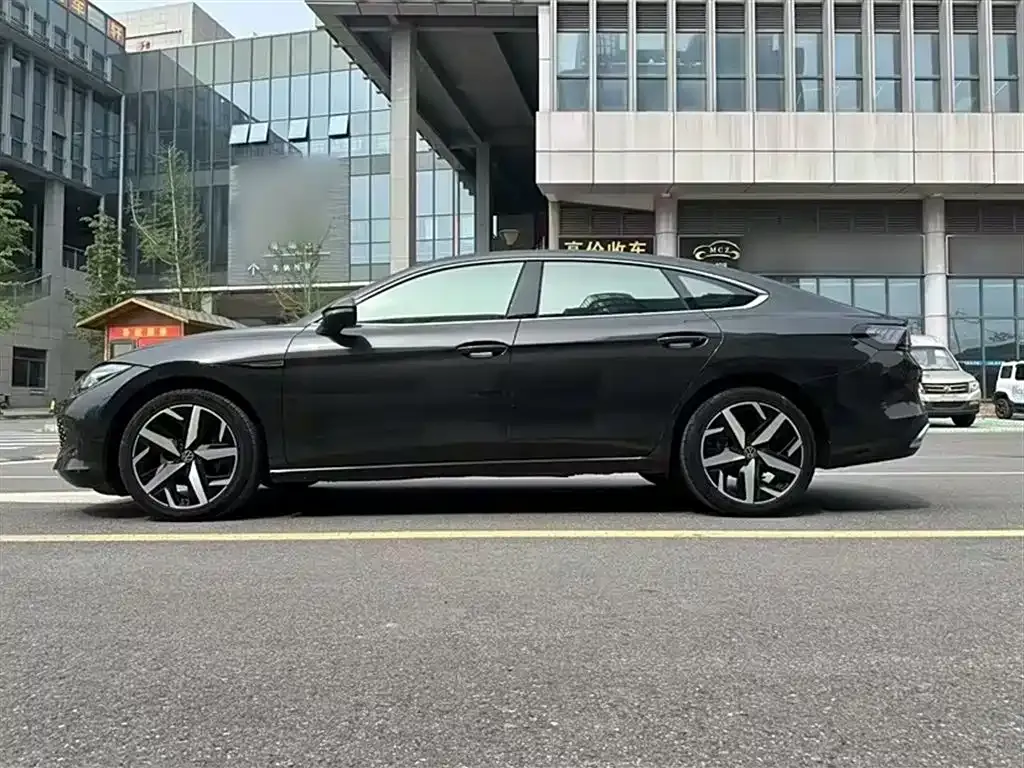 Volkswagen Lamando 2024 из CN, фото 8
