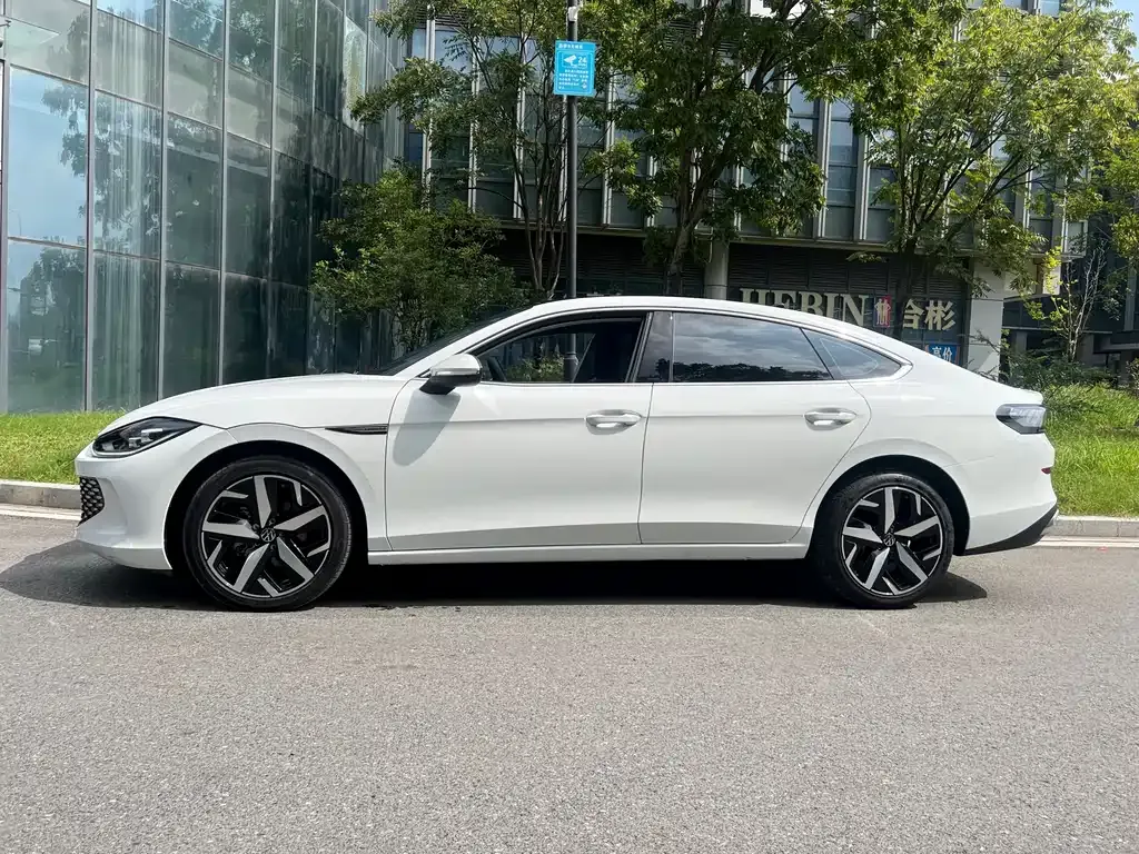 Volkswagen Lamando 2023 из CN, фото 3