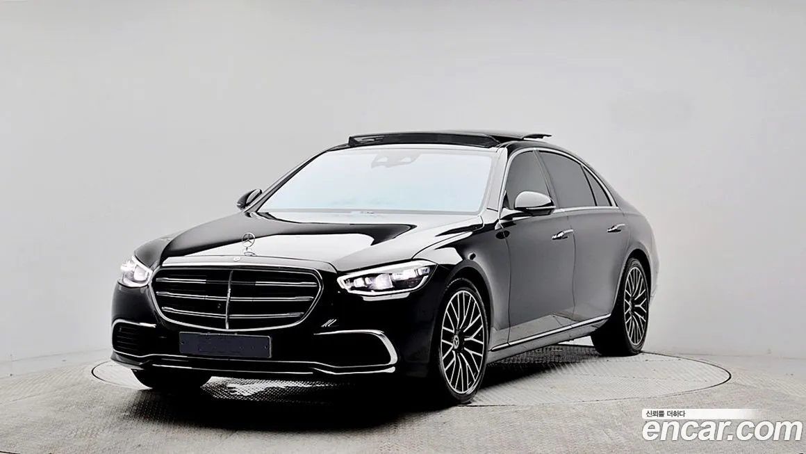 Mercedes-Benz S-Class — фото 1