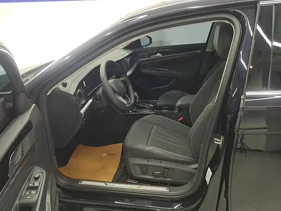 Volkswagen Passat 2024 из CN, фото 9