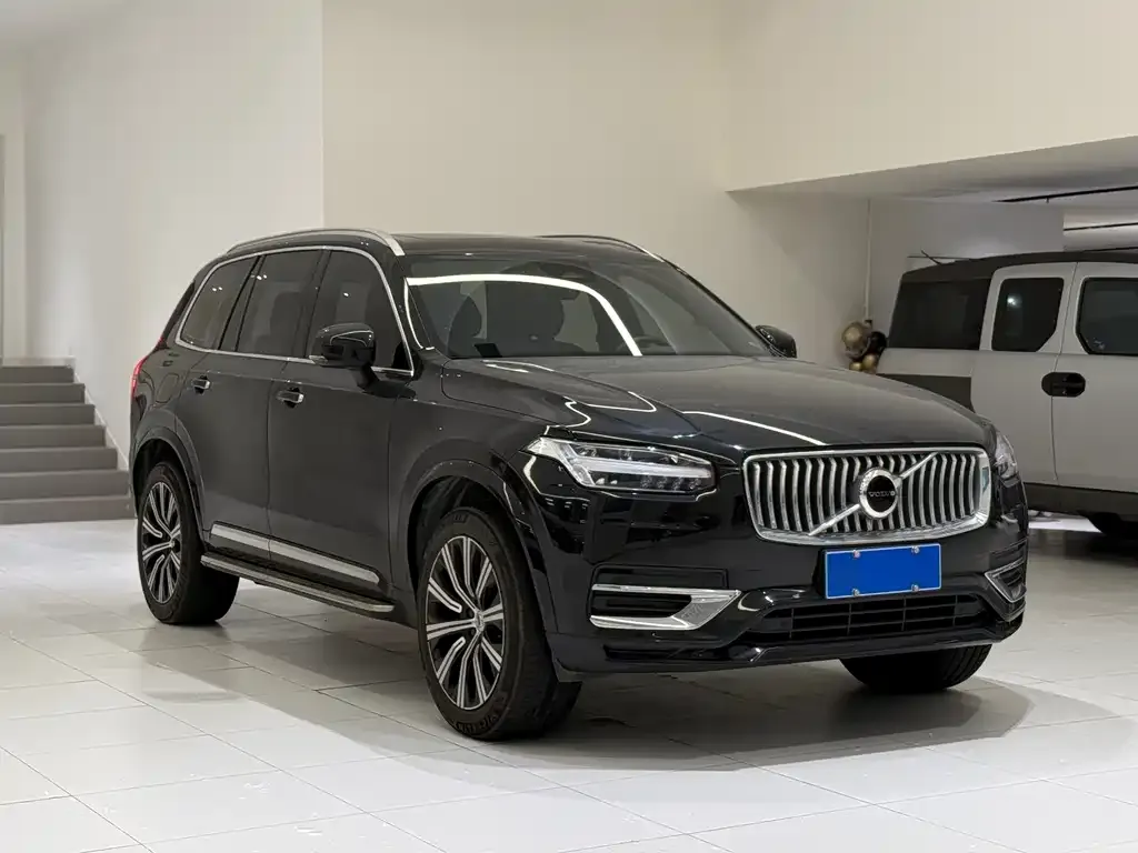 Volvo XC90 — фото 3