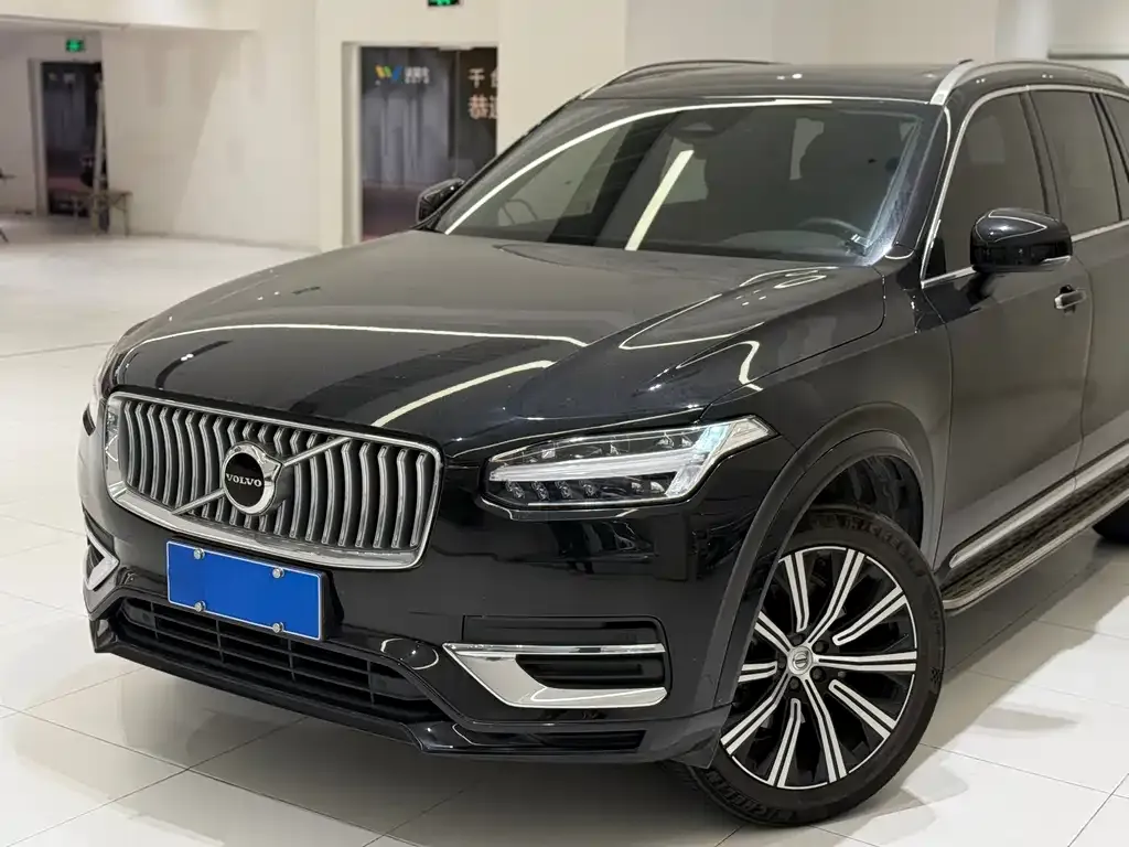 Volvo XC90 — фото 4