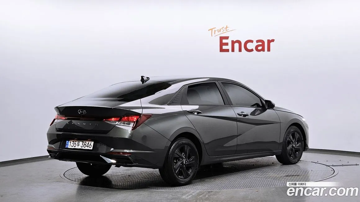 Hyundai AVANTE 2023 из KR, фото 2