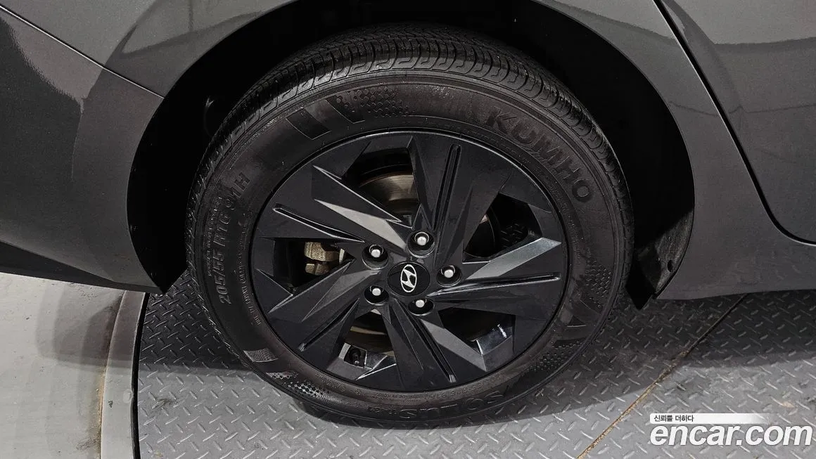 Hyundai AVANTE 2023 из KR, фото 5