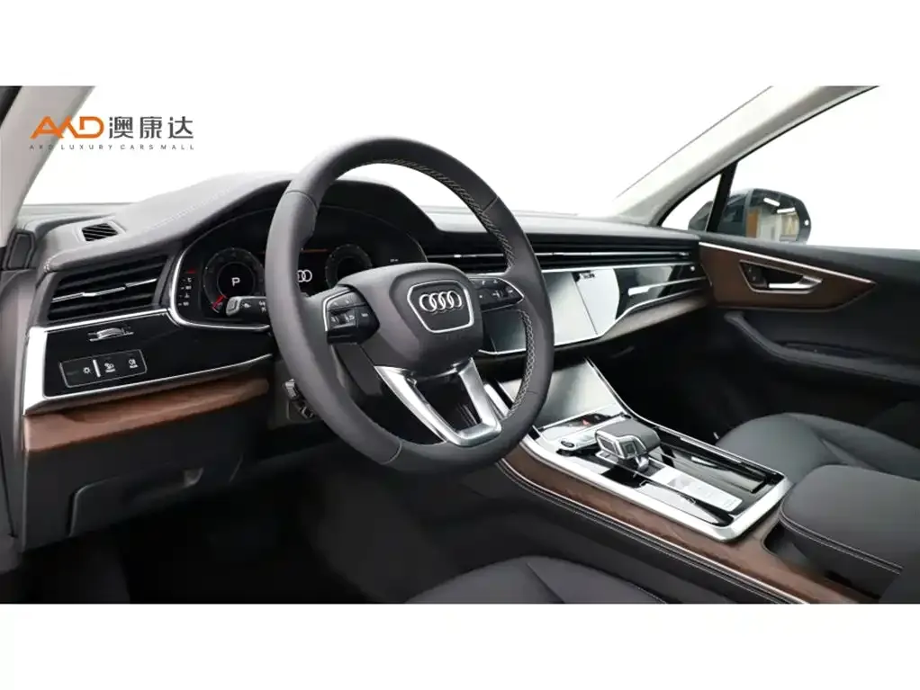 Audi Q7 2025 из CN, фото 6