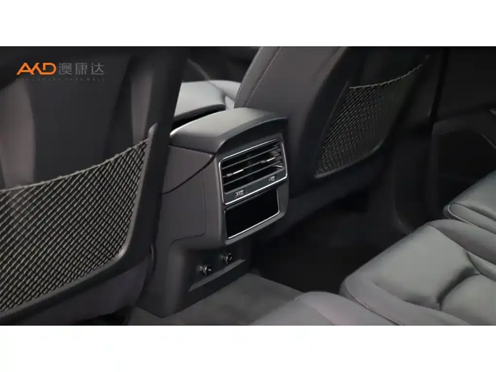 Audi Q7 2025 из CN, фото 9