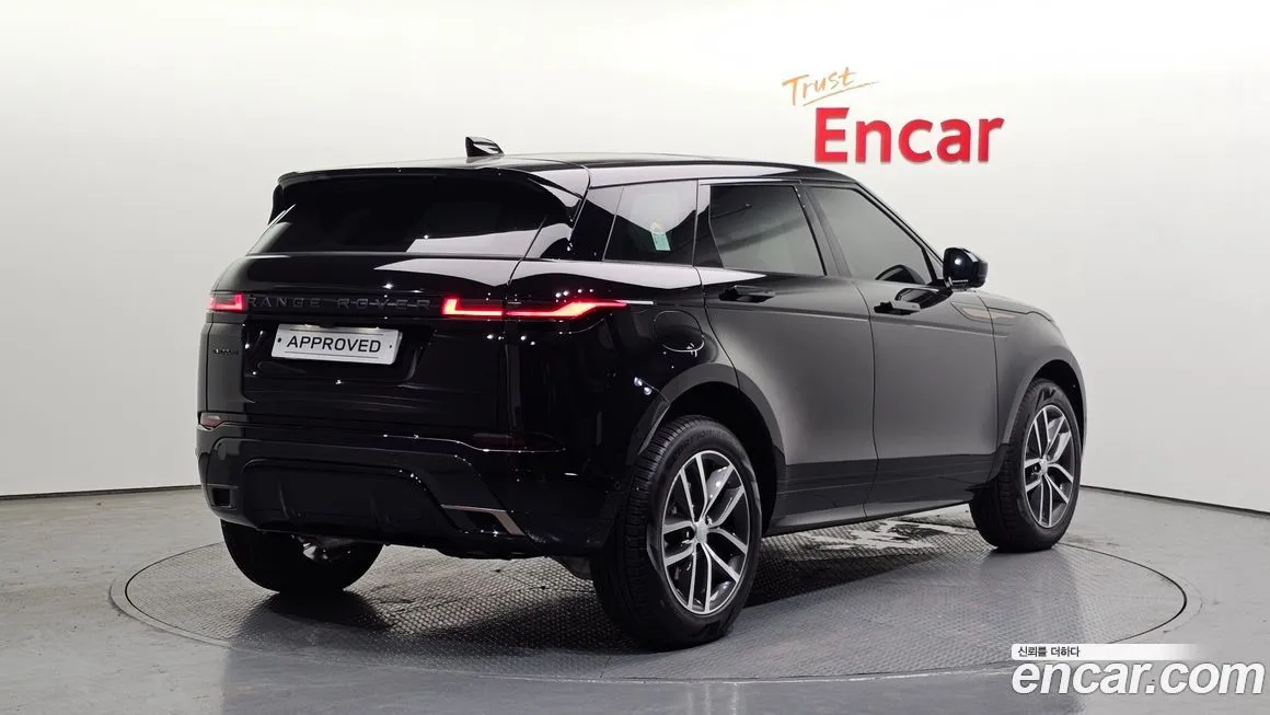 Land Rover Range Rover Evoque 2025 из KR, фото 2